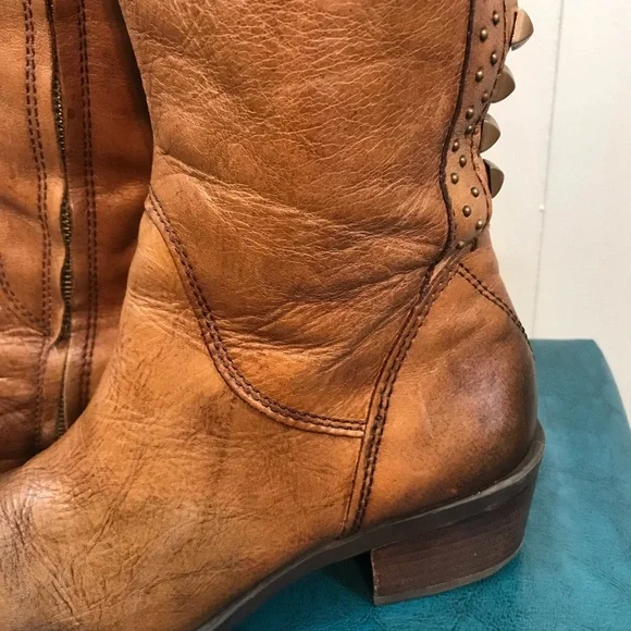 Vince Camuto Brown Leather Factory Distressed Embellished Heel Tall Boots 7.5 B - Picture 3 of 12